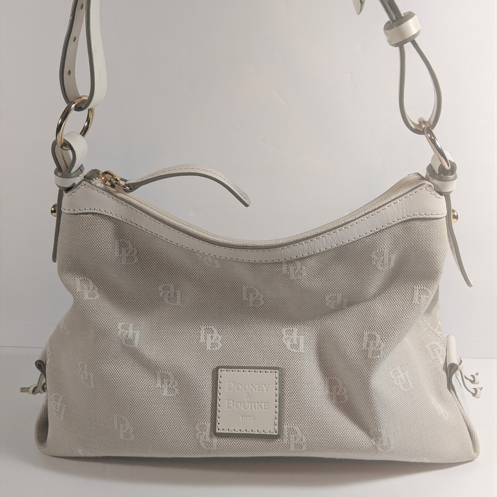 White Dooney & Bourke Shoulder Purse Pink Interior